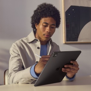Apple iPad Pro 5G Apple M TD-LTE & FDD-LTE 2 TB 27,9 cm (11") 16 GB Wi-Fi 6E (802.11ax) iPadOS 17 Srebrny