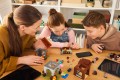 LEGO Minecraft 21278 Kryjówka rozbójników i dewastatorów