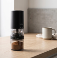 Młynek bezprzewodowy do kawy z okienkiem HUS1064 CoffeeSmash